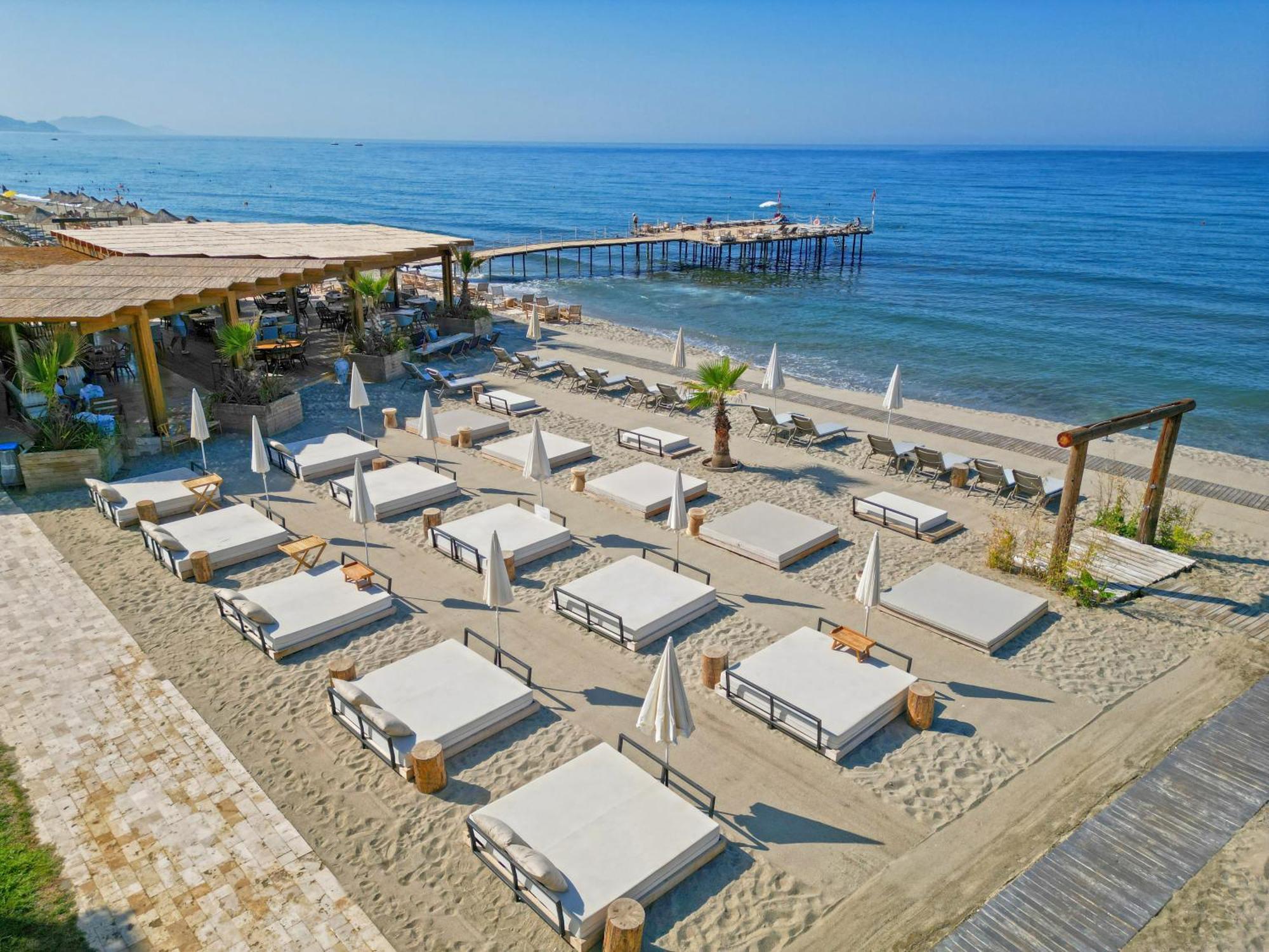 Day One Beach Resort & Spa - Adult Only Alanya Exterior photo The beach of the hotel