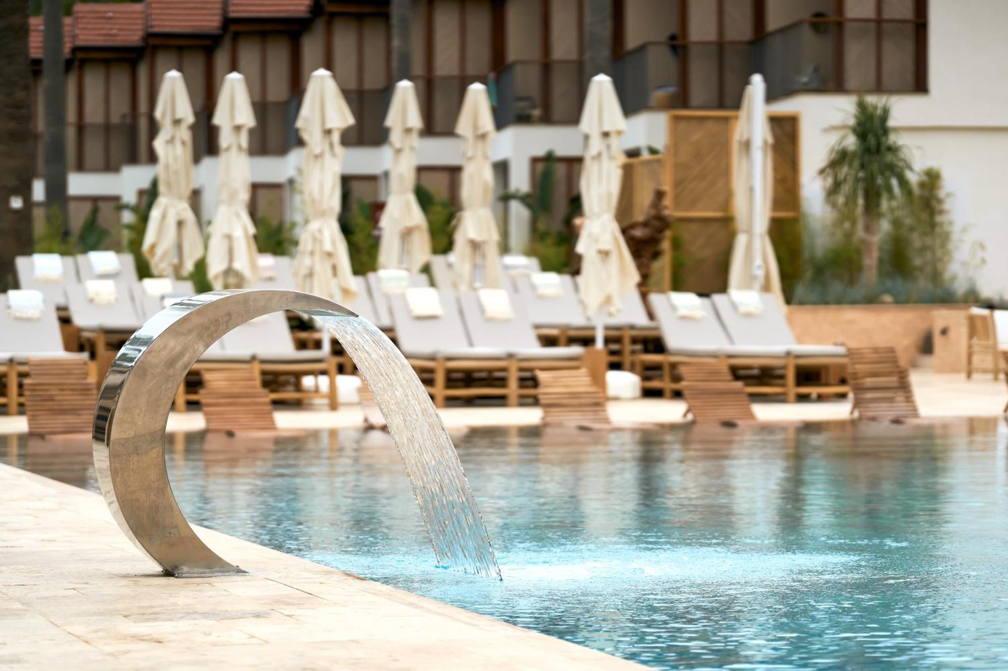 Day One Beach Resort & Spa - Adult Only Alanya Exterior photo The swimming pool at the hotel
