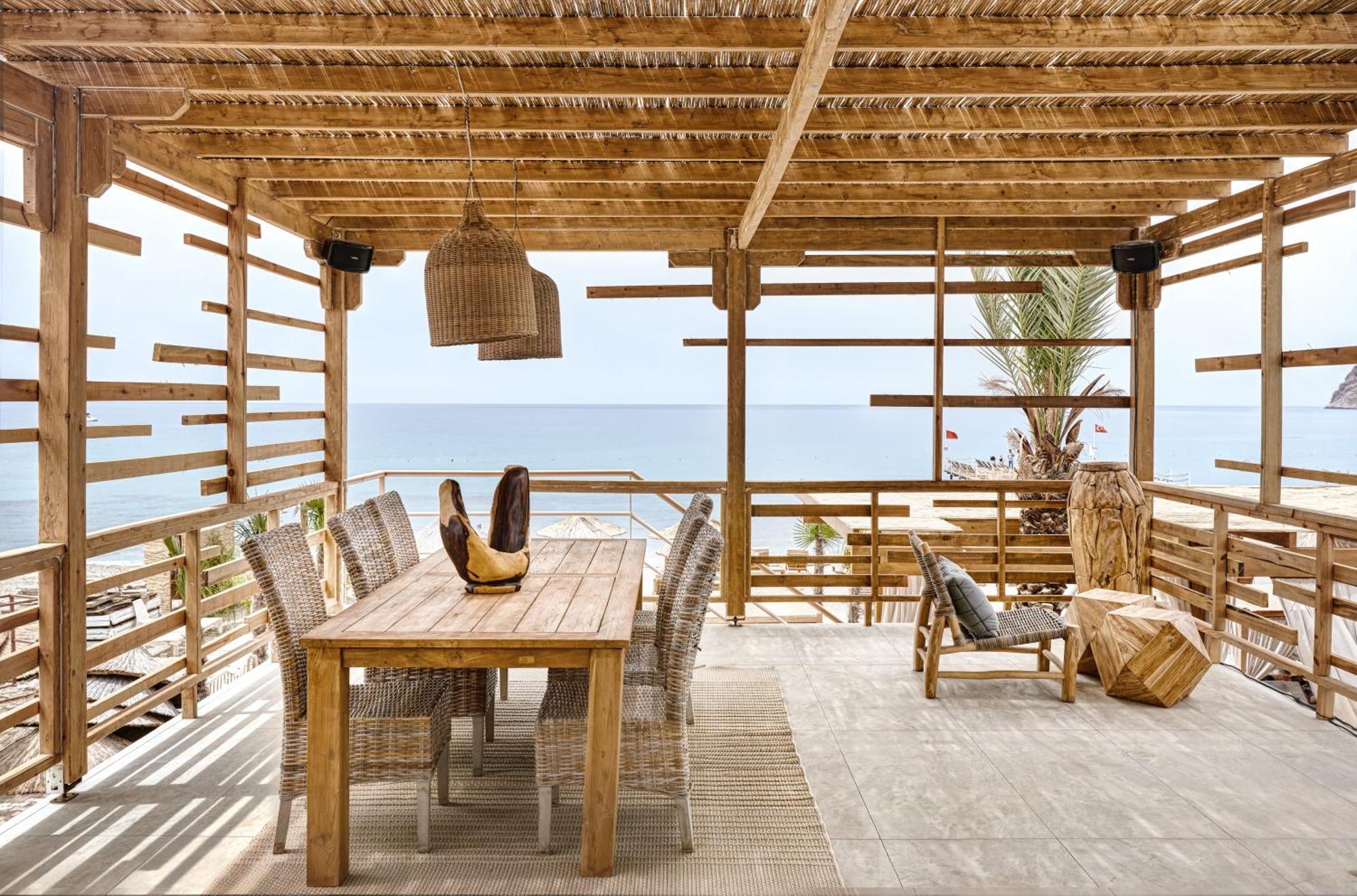 Day One Beach Resort & Spa - Adult Only Alanya Exterior photo The beach club at the Cape