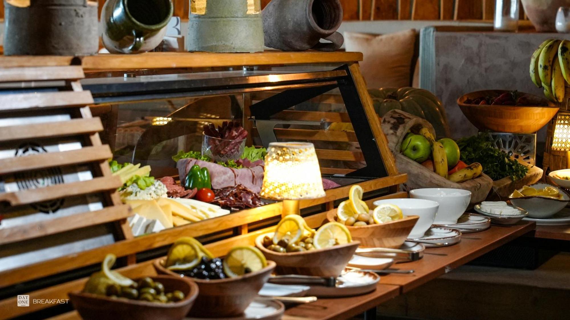 Day One Beach Resort & Spa - Adult Only Alanya Exterior photo A buffet at a hotel
