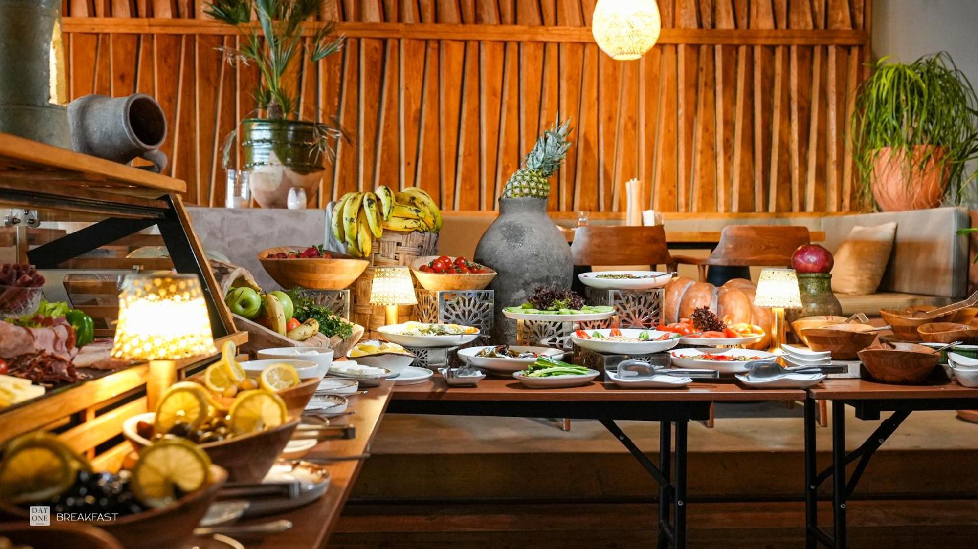 Day One Beach Resort & Spa - Adult Only Alanya Exterior photo A buffet at a restaurant