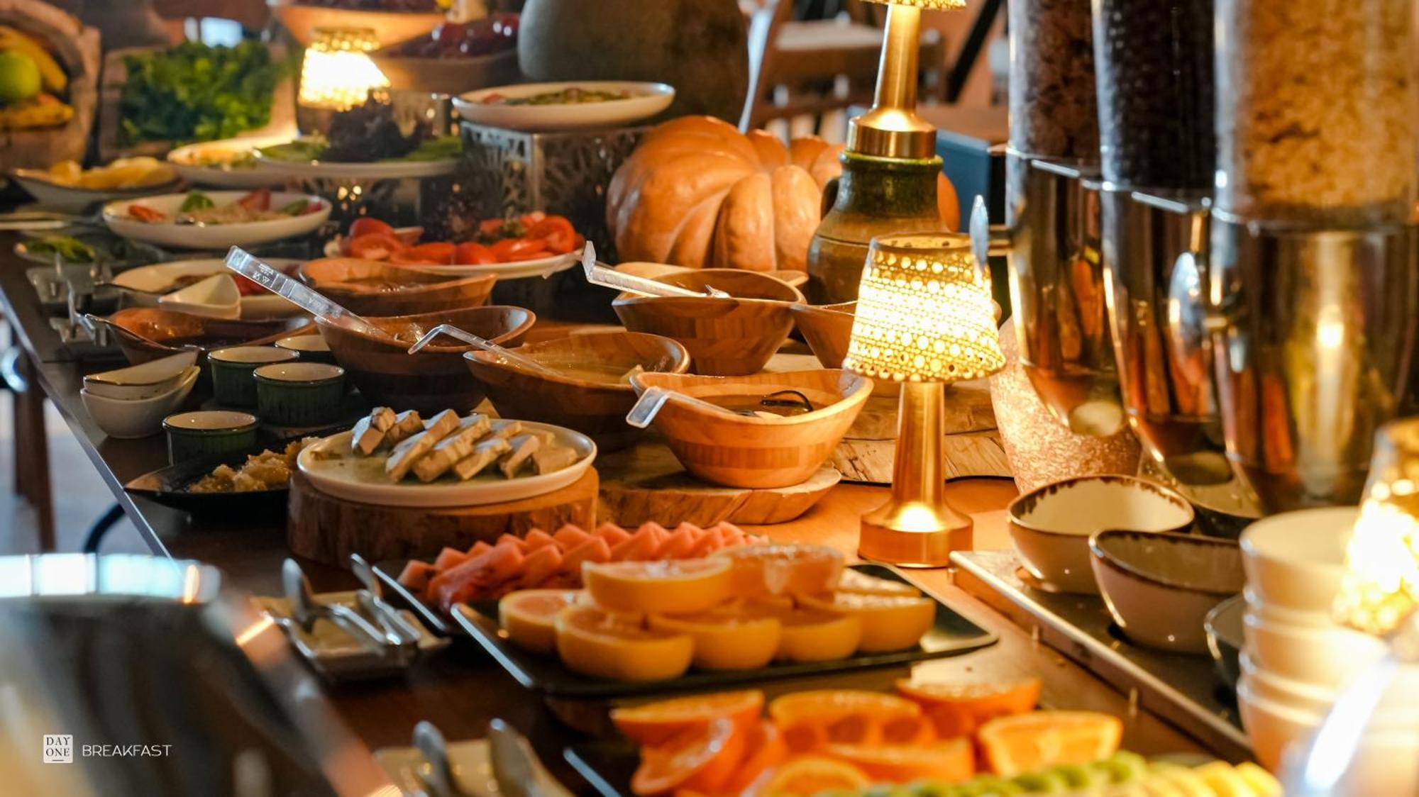 Day One Beach Resort & Spa - Adult Only Alanya Exterior photo A buffet at a hotel