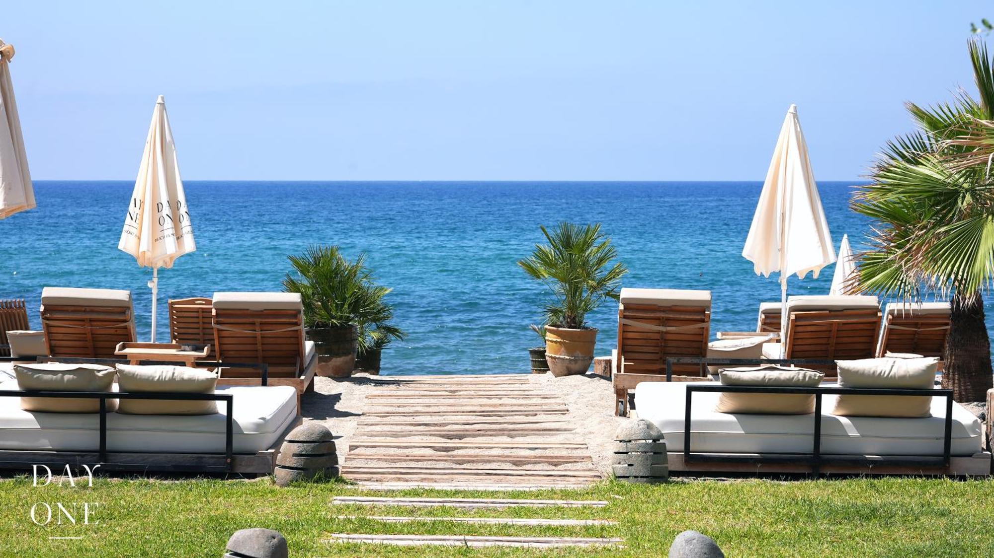 Day One Beach Resort & Spa - Adult Only Alanya Exterior photo The beach at the hotel